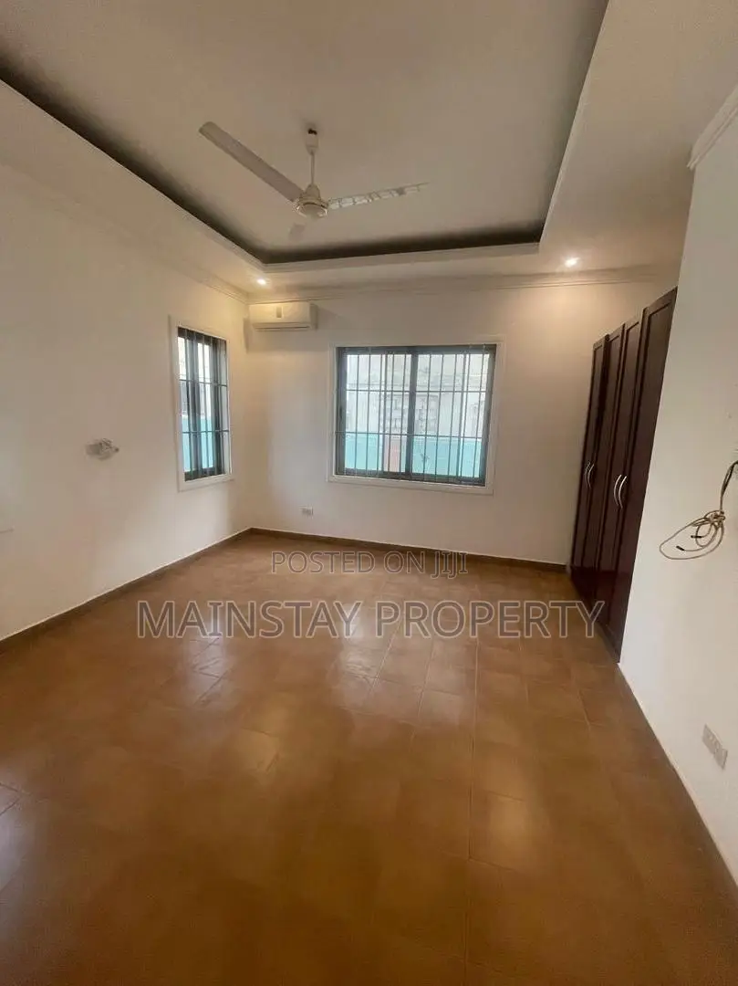 3bdrm House in Ashomang Estate for sale