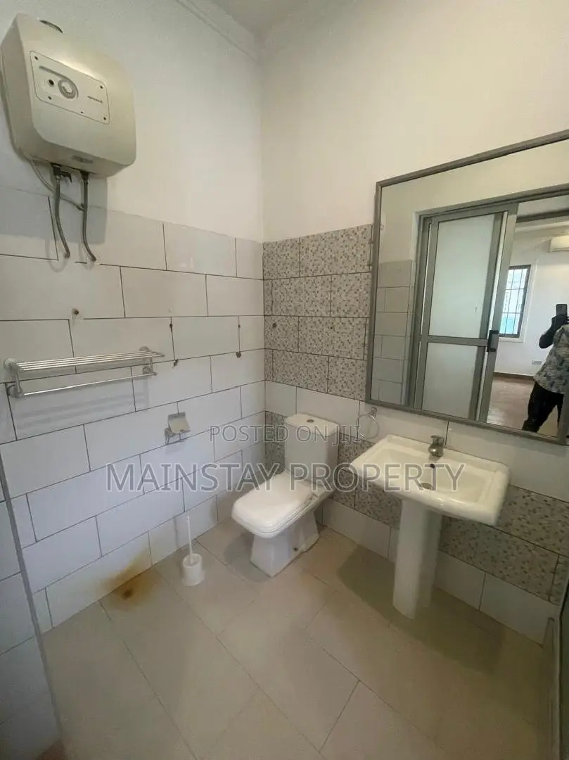 3bdrm House in Ashomang Estate for sale