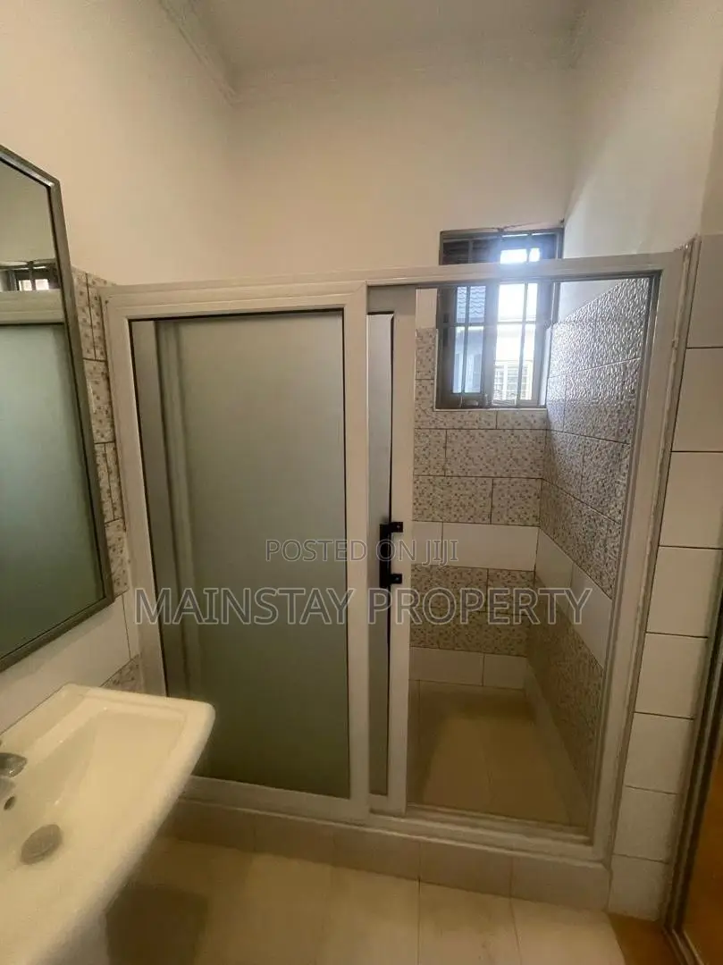 3bdrm House in Ashomang Estate for sale