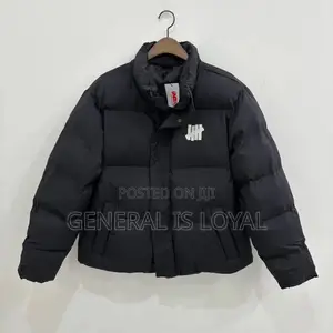 Black Mlb New York Yankees Quilted Puffer Jacket.