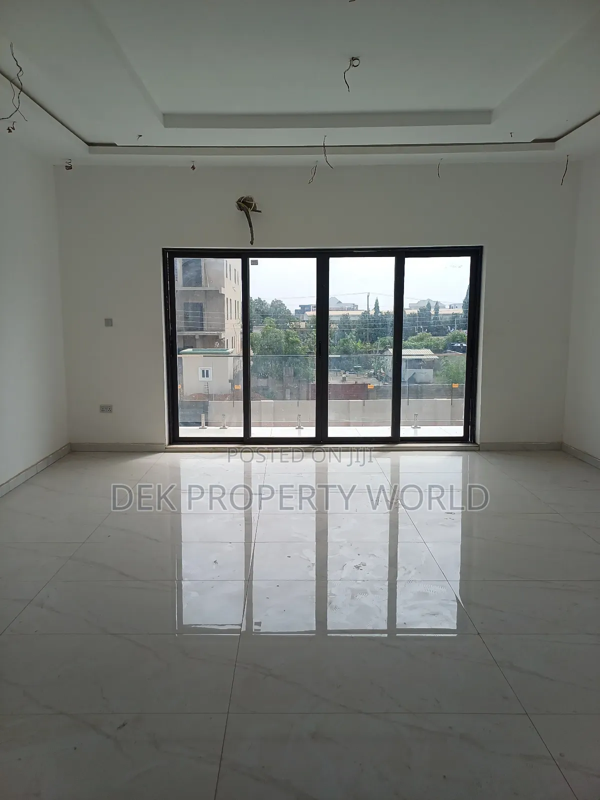 4bdrm House in School Junction for sale