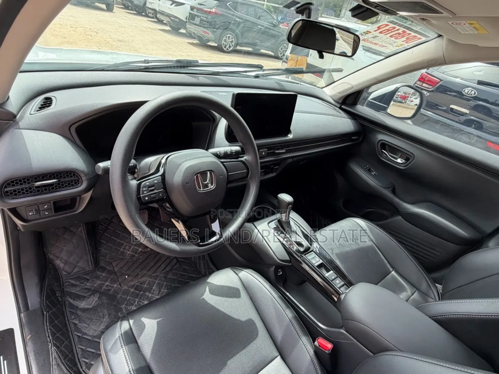Honda HR-V 2023 White