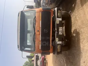 Mercedes Benz V6