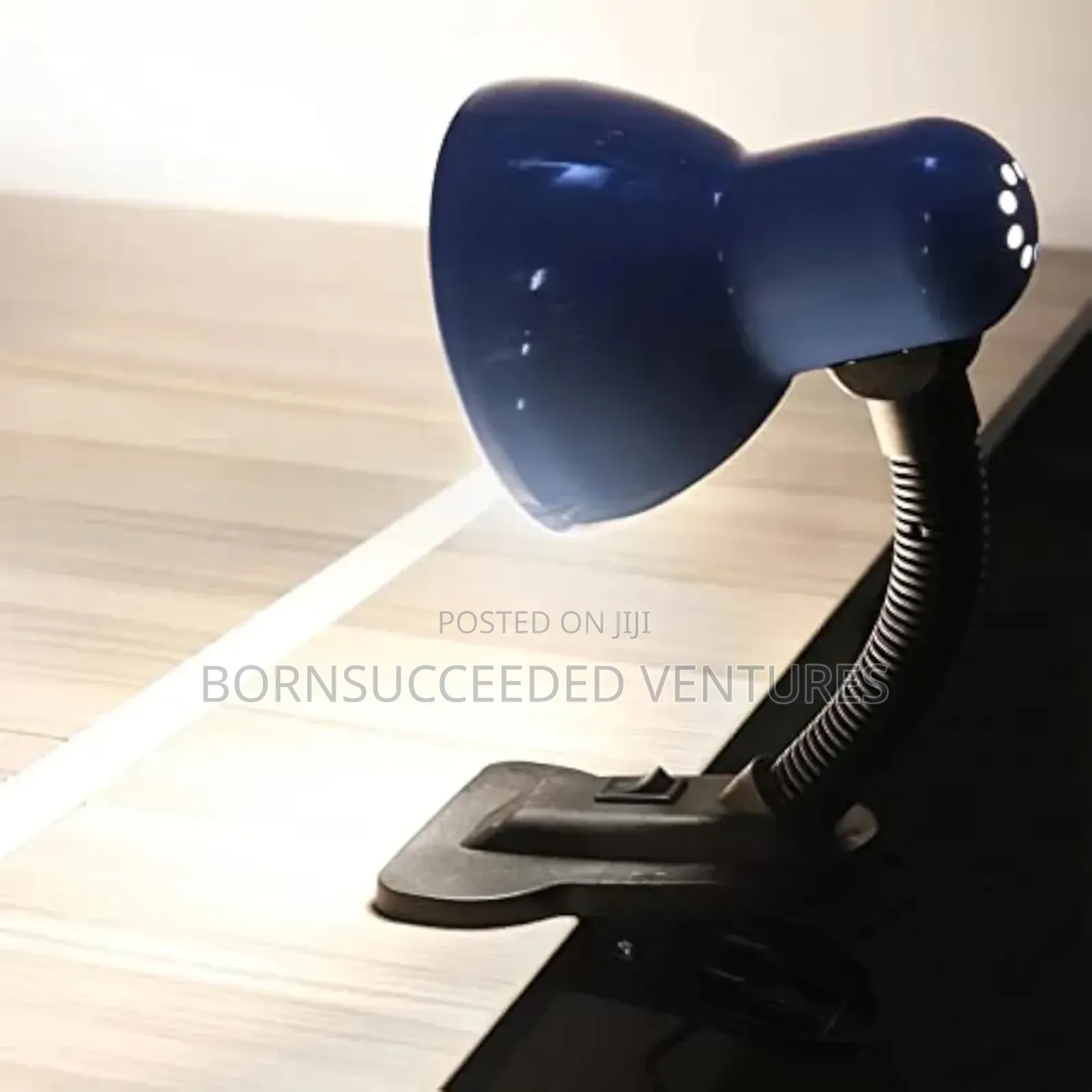 Flexi Table Lamp With Clamp for Ideal Reading and Woking