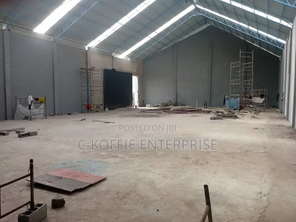 650 SQM Warehouse at Tema Com 25 for Rent