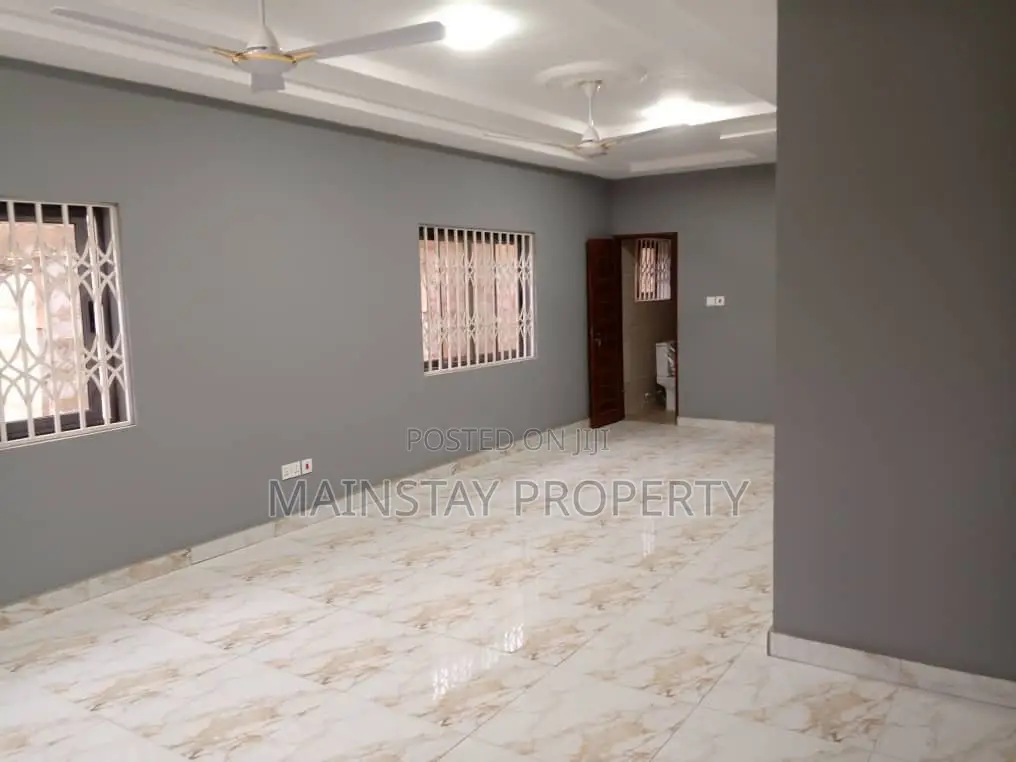 3bdrm Apartment in Lake Side Estate for rent