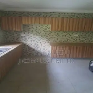 2bdrm Apartment in Labone SHS Area for rent