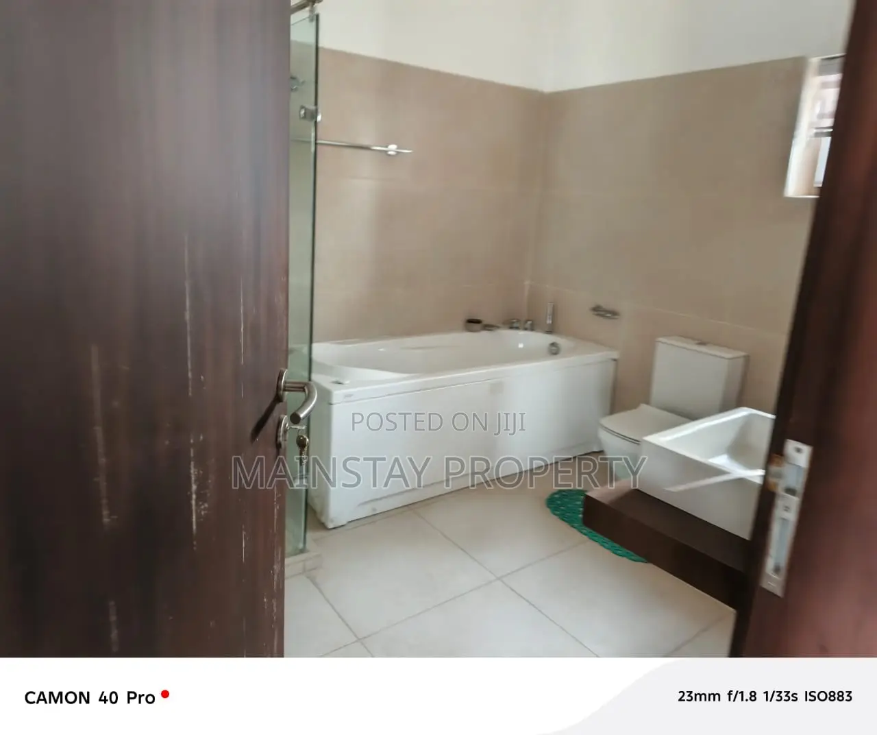 4bdrm Townhouse / Terrace in Airport Residential Area for rent
