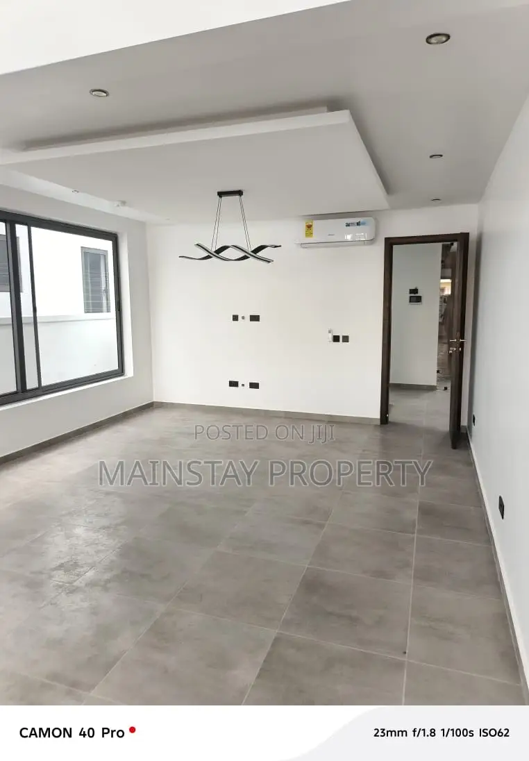 4bdrm House in Cantonments for sale