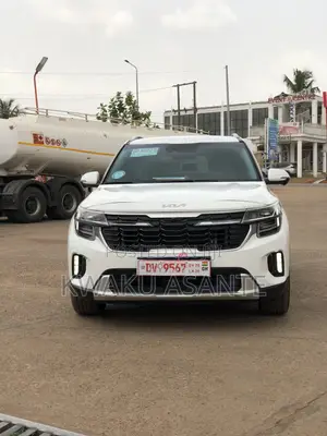 Kia Seltos 2026 White