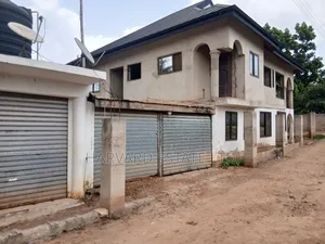 6bdrm House in Tech Boadi Knust, Kumasi Metropolitan for sale