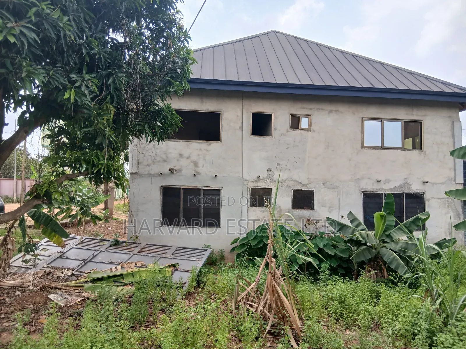 6bdrm House in Tech Boadi Knust, Kumasi Metropolitan for sale