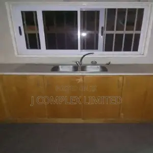 3bdrm Apartment in Coffee Shop Area for sale