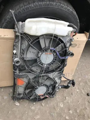 Honda Hr-v 2017 2018 2019 2020 2021 Radiator Tank Fan Condenser