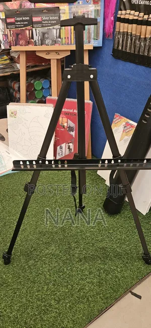 Metal Easel Stand