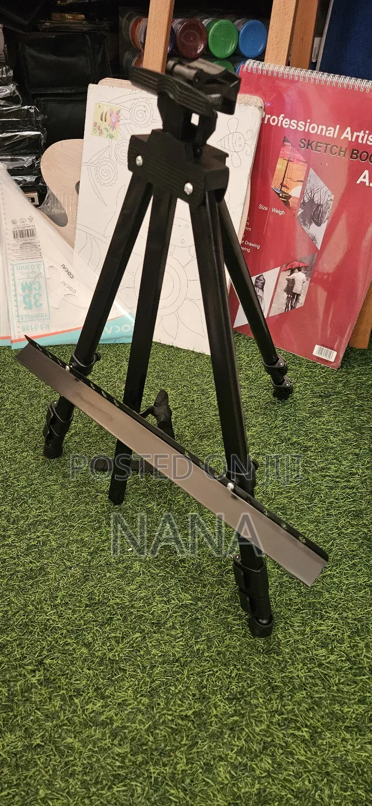 Metal Easel Stand