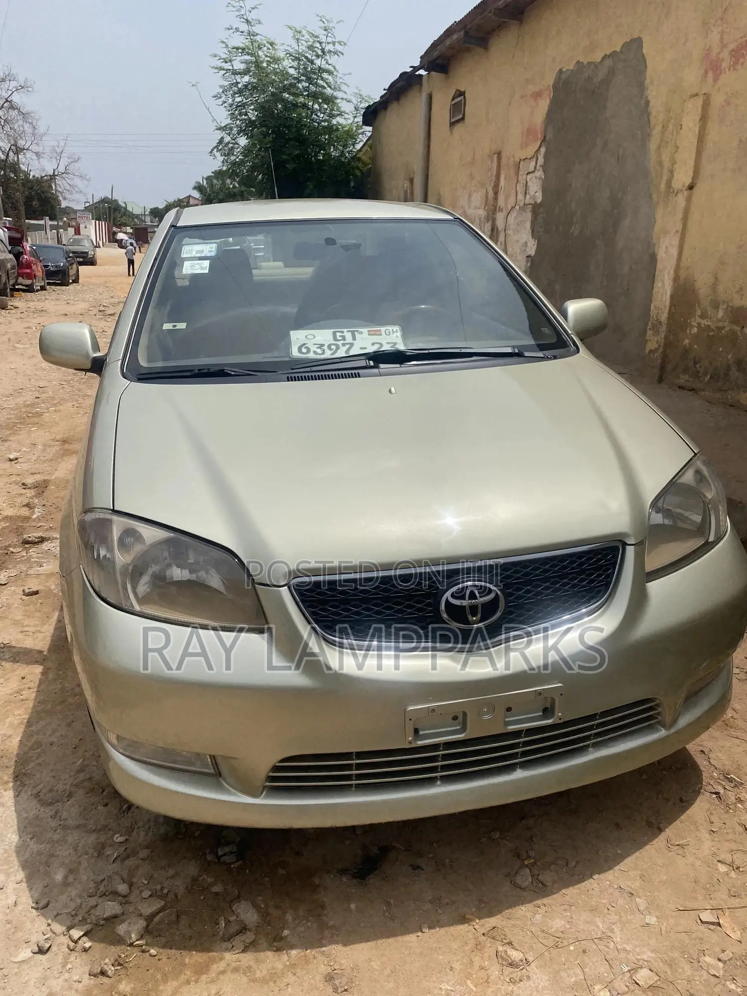 Toyota Vios 2010 Gold