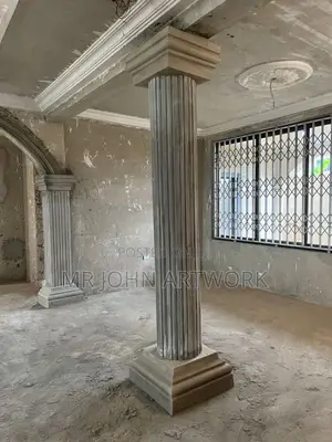 Hall. Pillar Design
