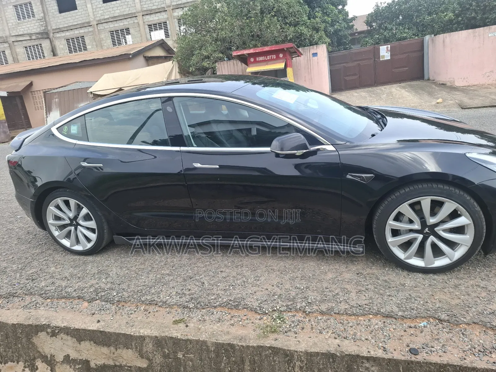 Tesla Model 3 54 kWh Standart Range Plus 2020 Black