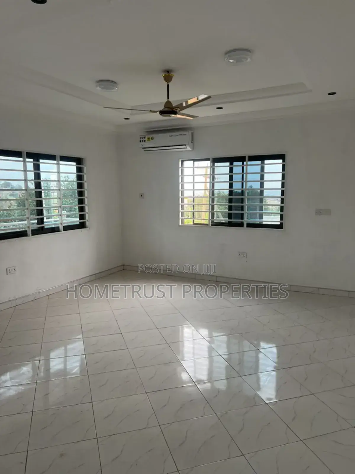 3bdrm House in Hometrust Properties, Ashomang Estate for sale