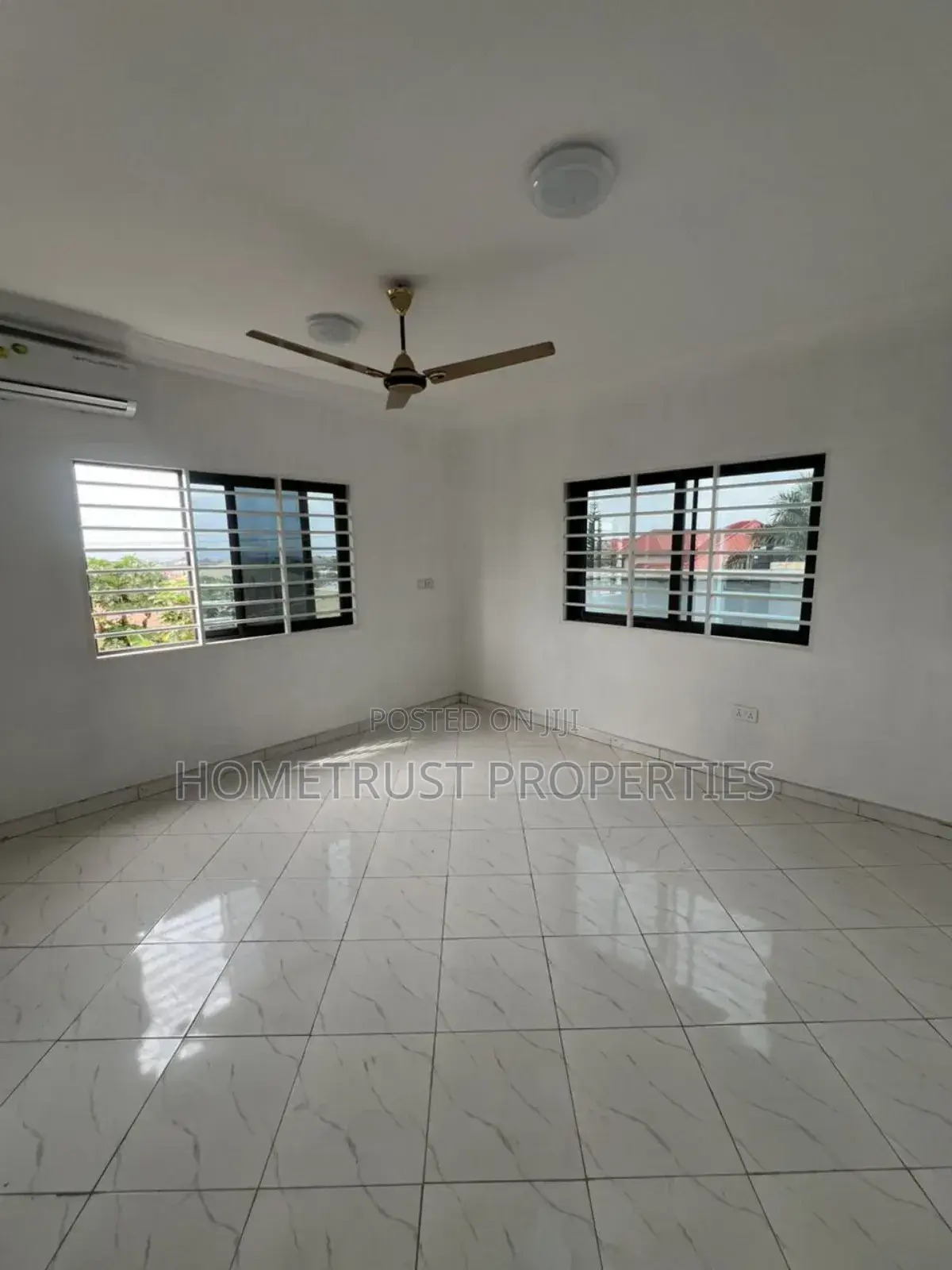 3bdrm House in Hometrust Properties, Ashomang Estate for sale