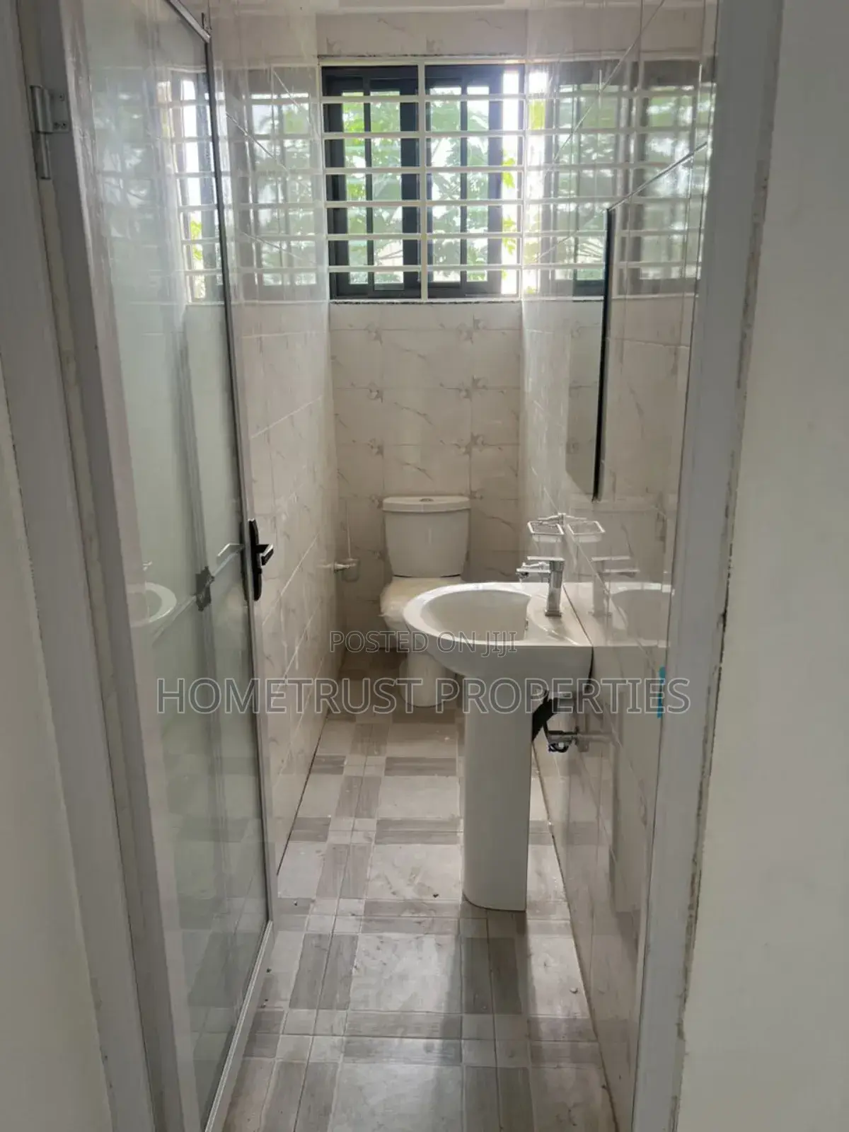 3bdrm House in Hometrust Properties, Ashomang Estate for sale