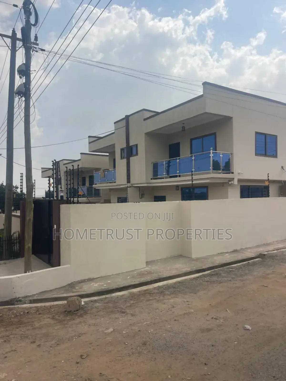 3bdrm House in Hometrust Properties, Ashomang Estate for sale