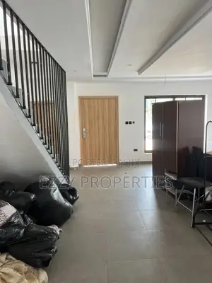 3bdrm Duplex in East Legon Hills for sale