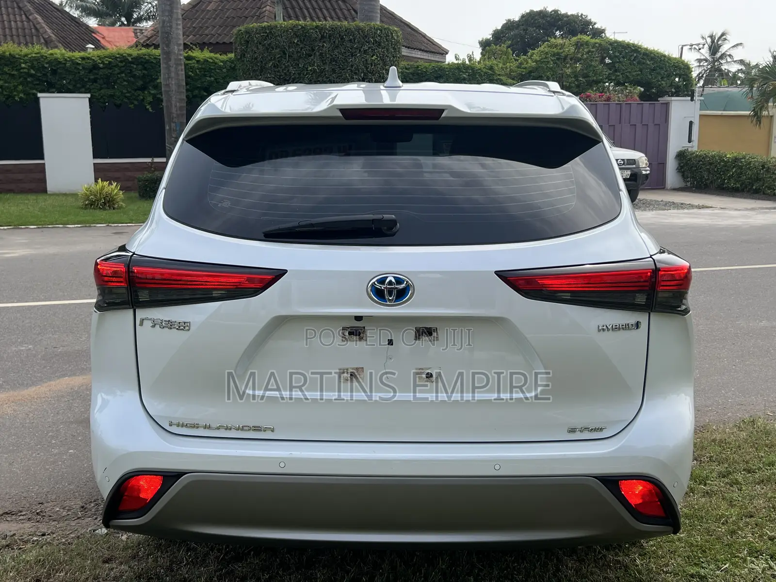 Toyota Highlander XLE AWD 2024 White