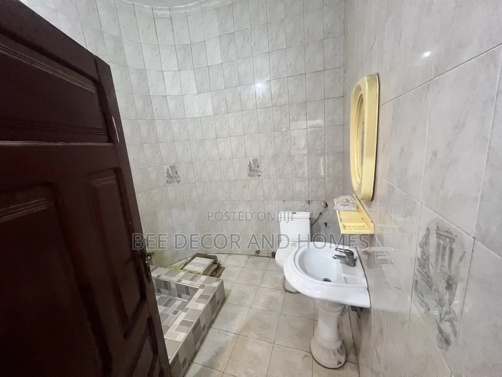 1bdrm Room & Parlour in Bee Decor & Homes, Ashaley Botwe for rent