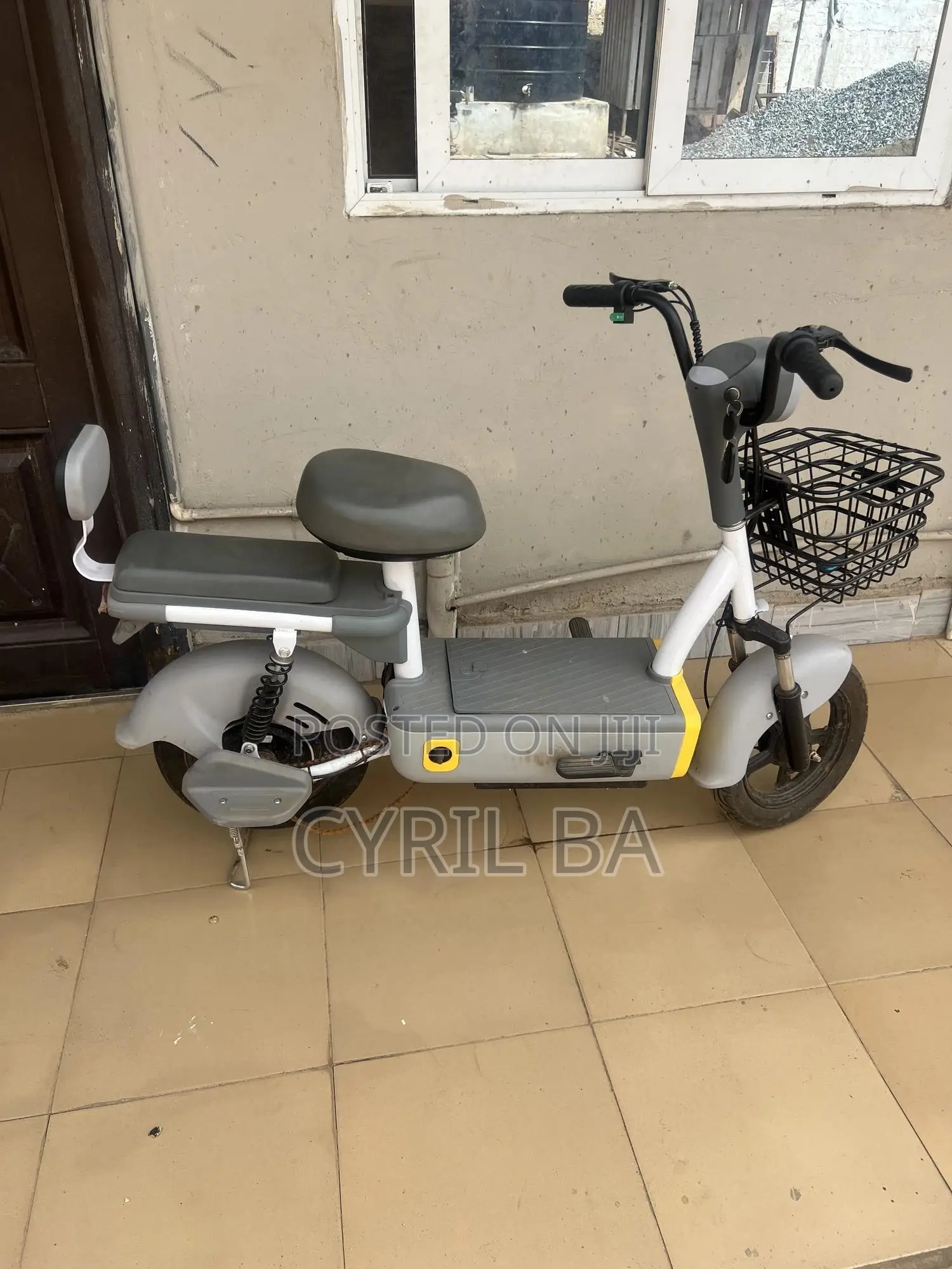 New Royal Motorcycle 2025 Gray