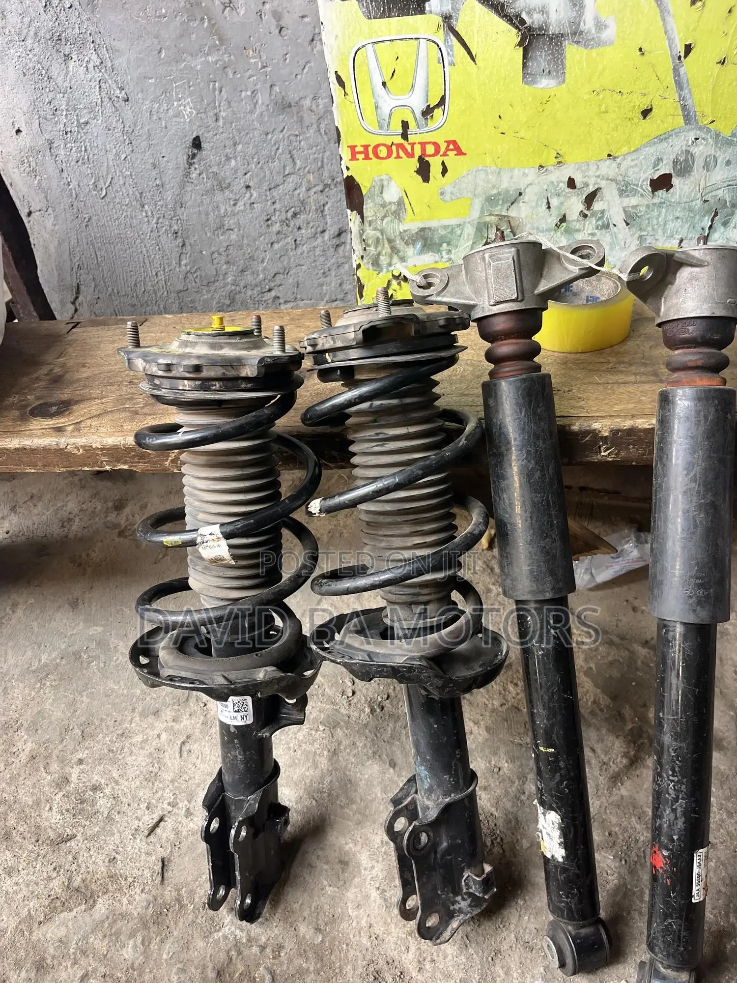 Hyundai Elantra 2016/2017 Front and Back Shocks