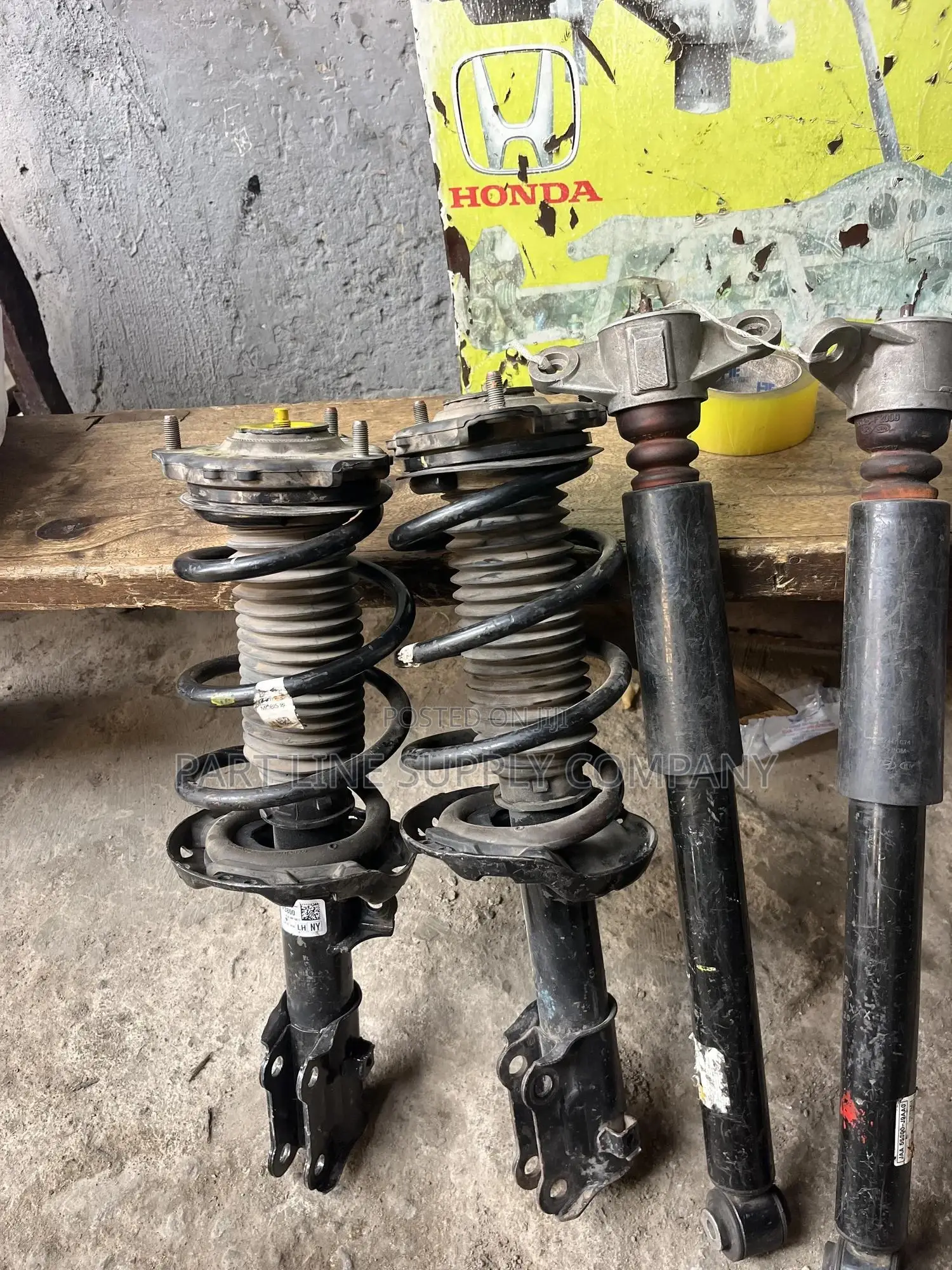 Hyundai Elantra 2016/2017 Front and Back Shocks