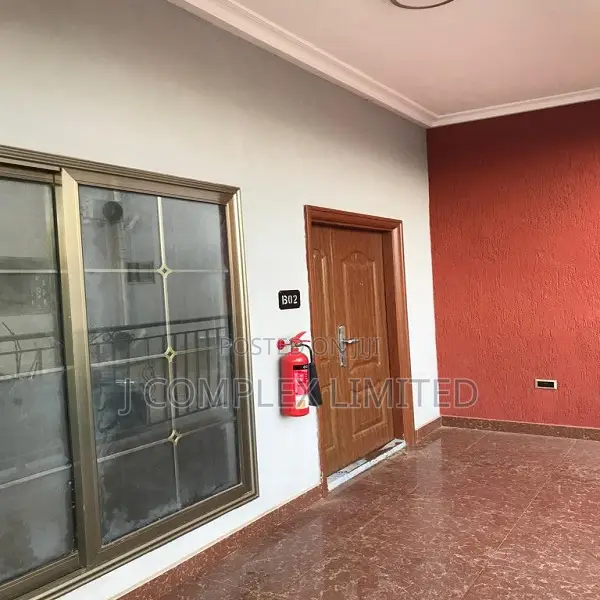 4bdrm House in Coffee Shop Area for sale