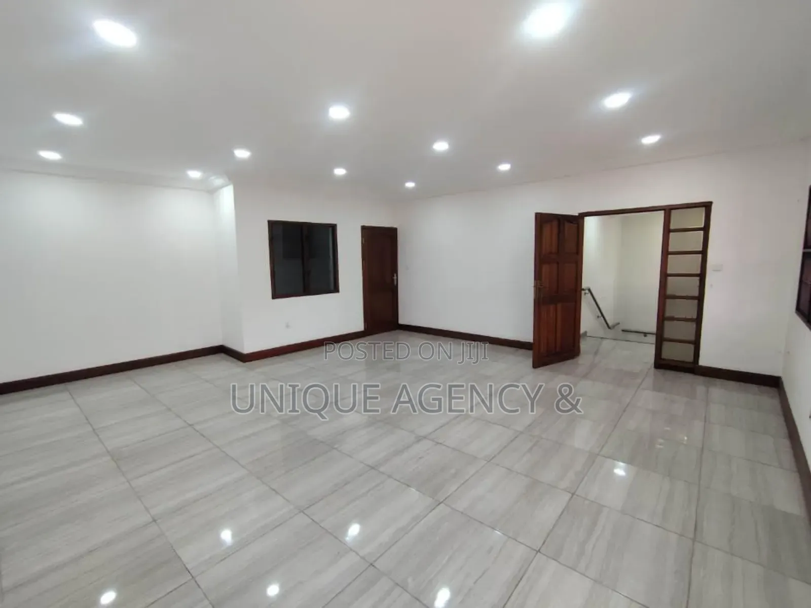 4bdrm Duplex in Spintex for sale