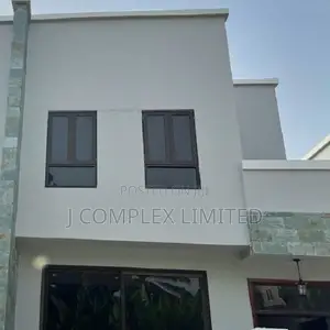 4bdrm House in Coffee Shop Area for sale