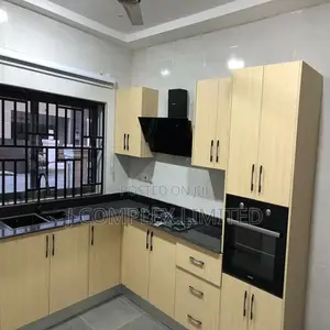 4bdrm House in Coffee Shop Area for rent