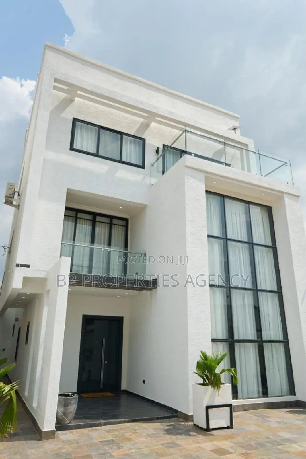 Furnished 5bdrm Mansion in B2 Properties Agency, Bawaleshie for sale