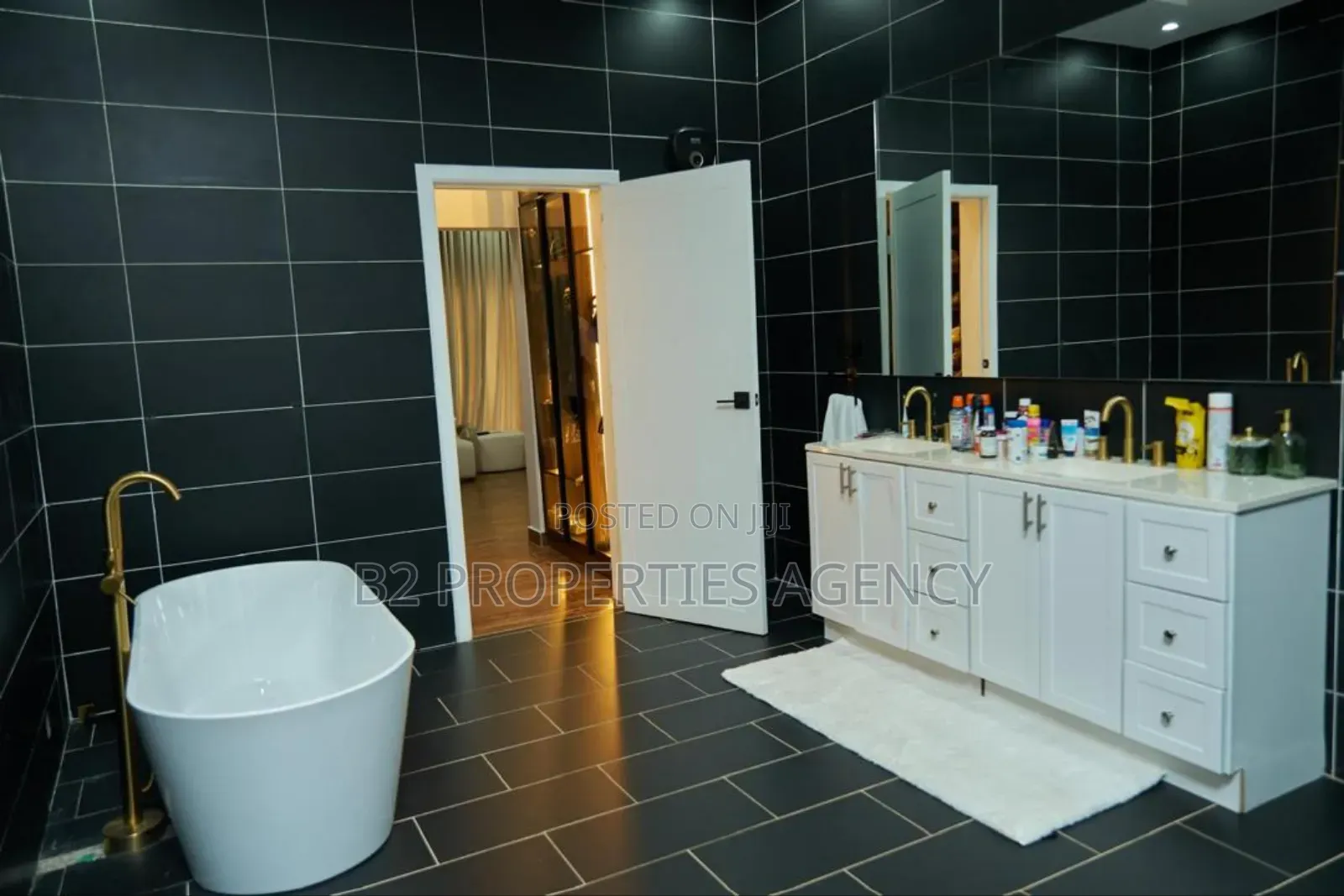 Furnished 5bdrm Mansion in B2 Properties Agency, Bawaleshie for sale