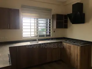 2bdrm Apartment in Elaffhomesgh, American House for rent