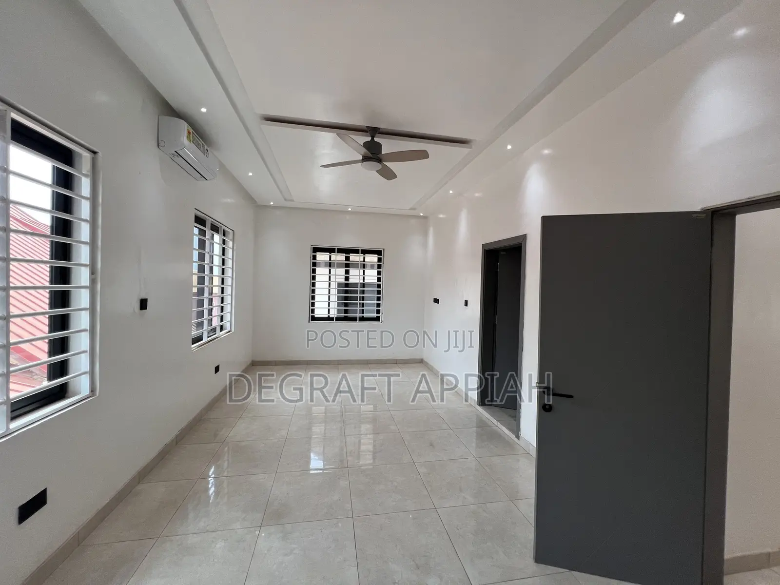 5bdrm House in Santasi Brofoyedru, Kumasi Metropolitan for sale