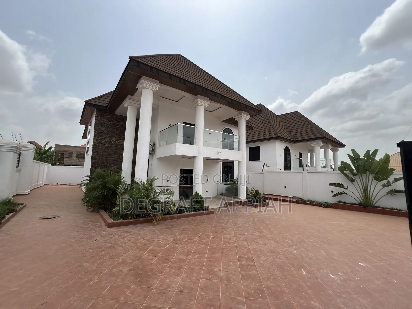 5bdrm House in Santasi Brofoyedru, Kumasi Metropolitan for sale