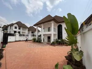 5bdrm House in Santasi Brofoyedru, Kumasi Metropolitan for sale