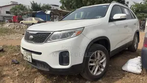Kia Sorento 4dr SUV 2016 White