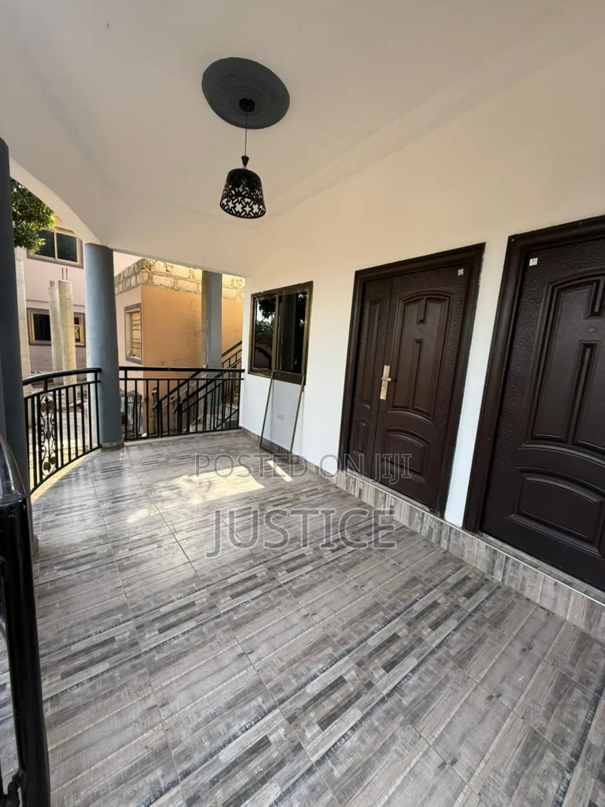 2bdrm Apartment in Ablekuma Curve for rent