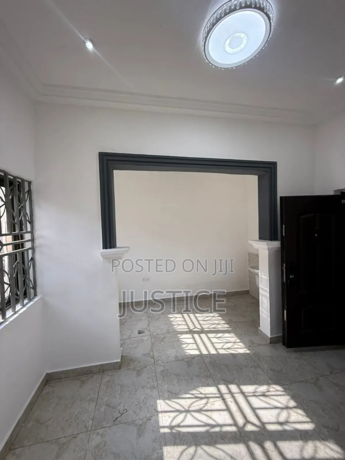 2bdrm Apartment in Ablekuma Curve for rent