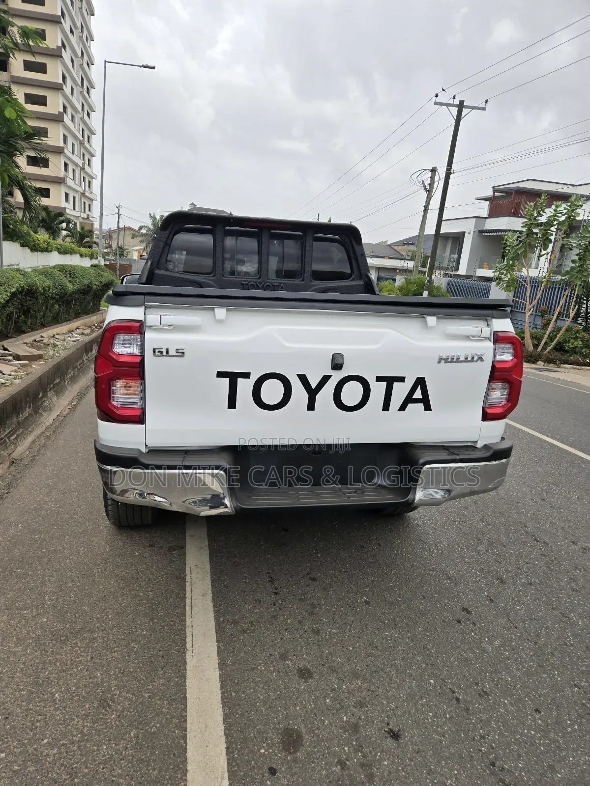 Toyota Hilux SR 4x4 2018 White