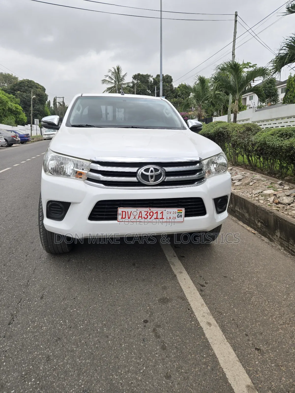 Toyota Hilux SR 4x4 2018 White