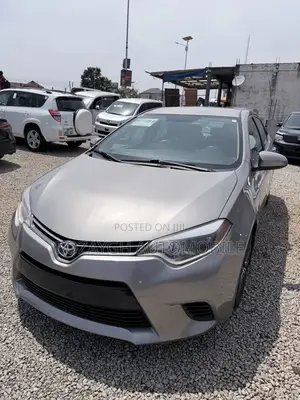 Toyota Corolla 2016 Silver