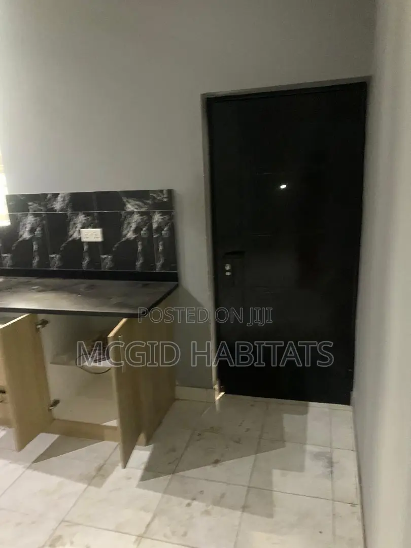 2bdrm Apartment in Ashaley Botwe for rent
